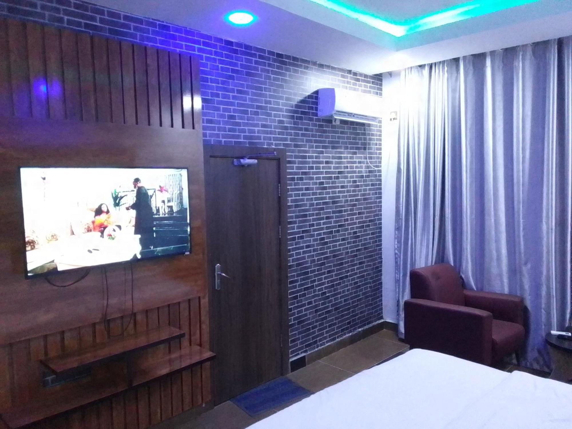 מלון Ilado Exclusive Mansion Lekki Phase 1 מראה חיצוני תמונה